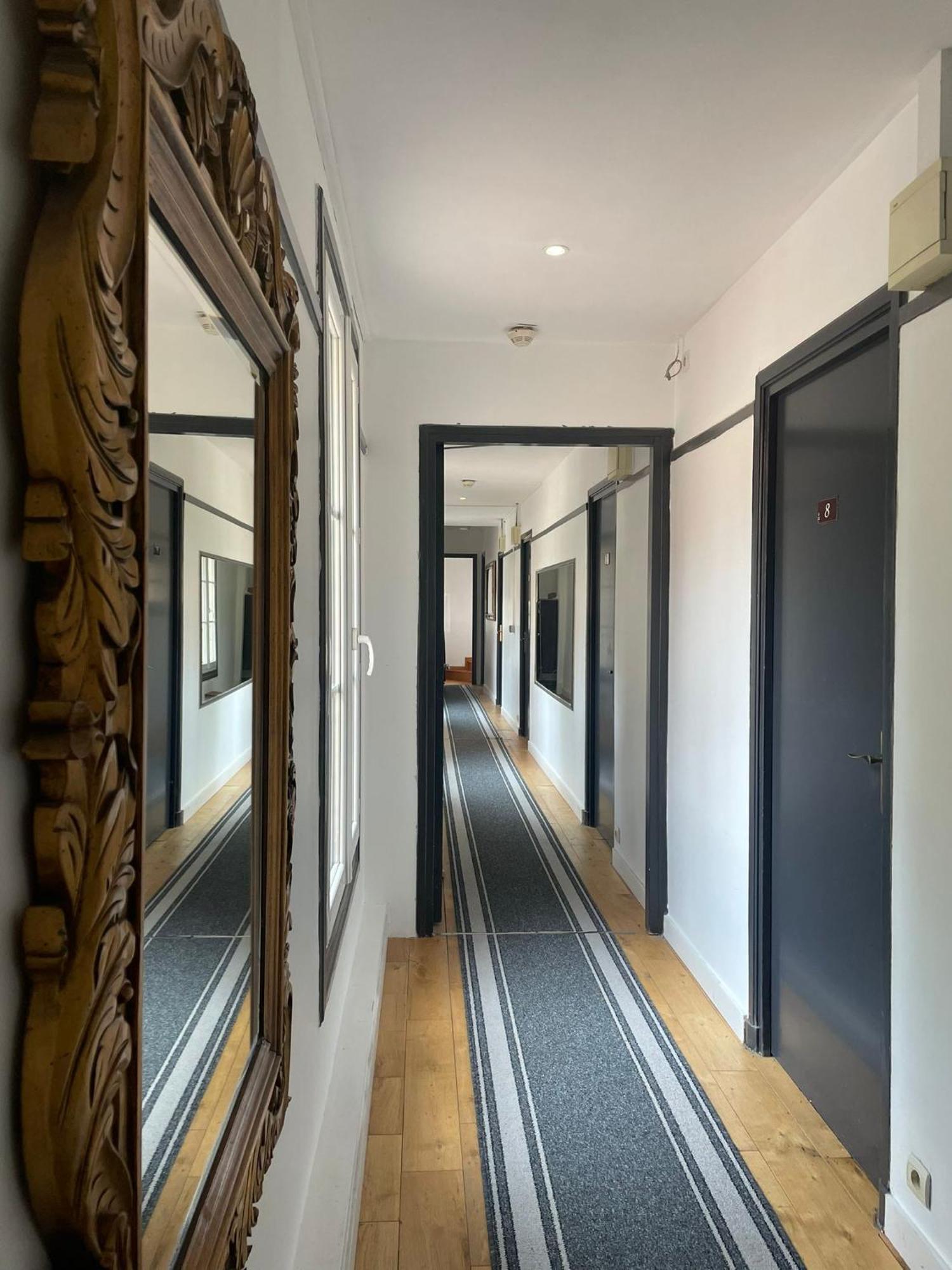 Hostellerie Du Lys Lamorlaye Esterno foto