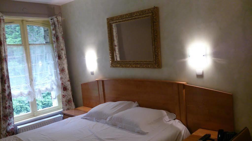 Hostellerie Du Lys Lamorlaye Esterno foto